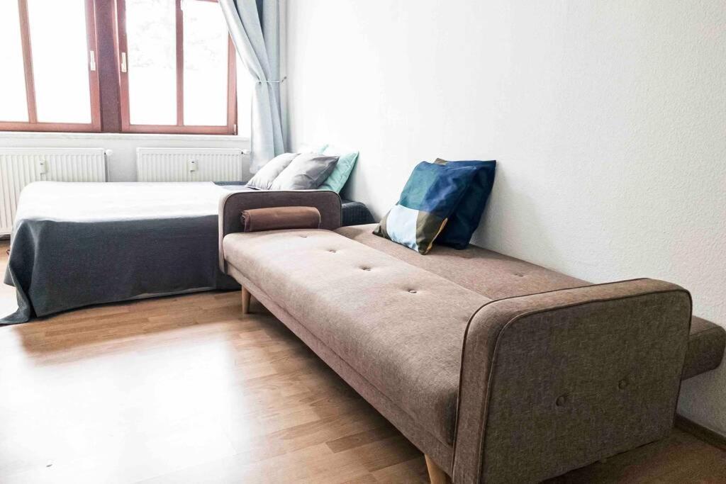 Top Moderne Wohnung In Leipziger Altbau - Netflix Inklusive Ngoại thất bức ảnh