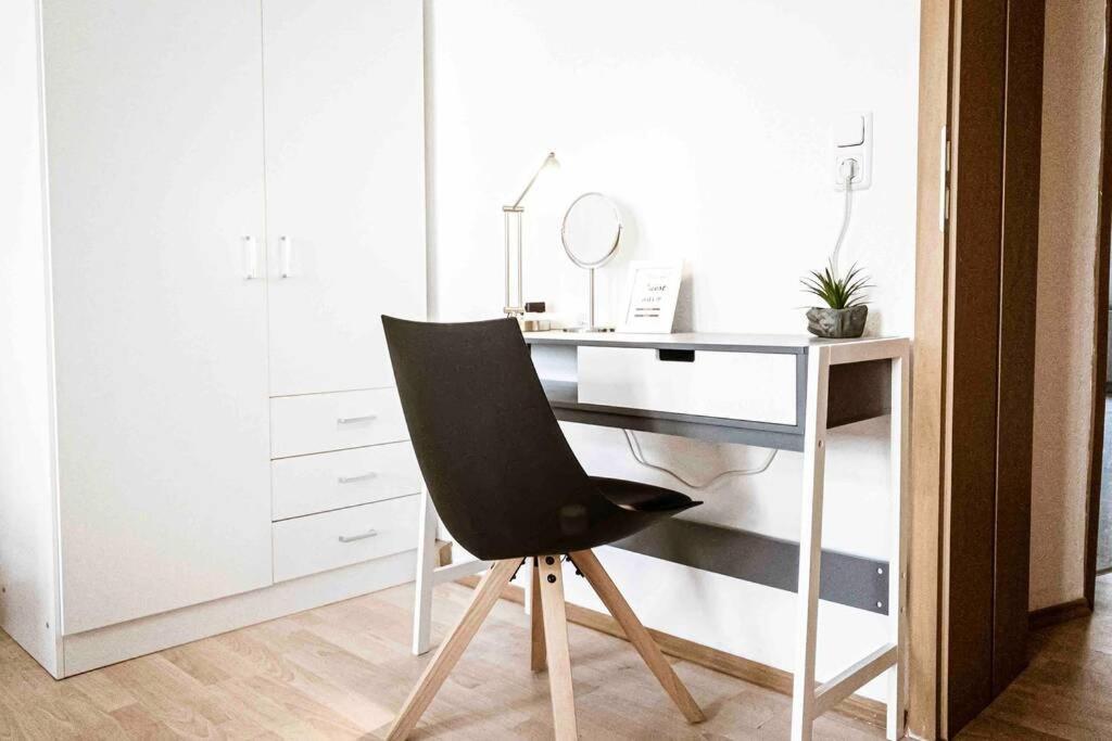 Top Moderne Wohnung In Leipziger Altbau - Netflix Inklusive Ngoại thất bức ảnh